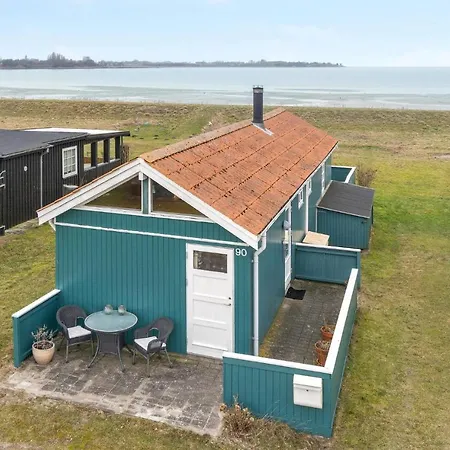 Nice In With 2 Bedrooms And Wifi