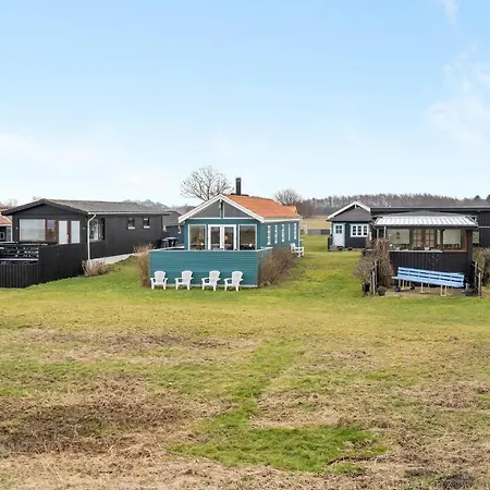 Nice In With 2 Bedrooms And Wifi